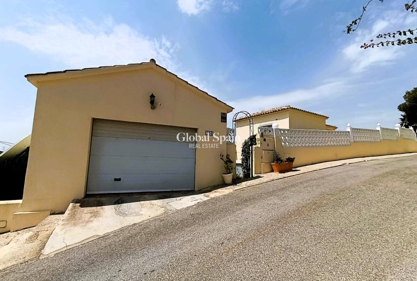 Wederverkoop - VILLA -
LAS RAMBLAS GOLF - Inland