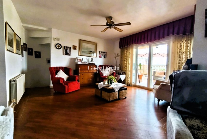 Wederverkoop - VILLA -
LAS RAMBLAS GOLF - Inland