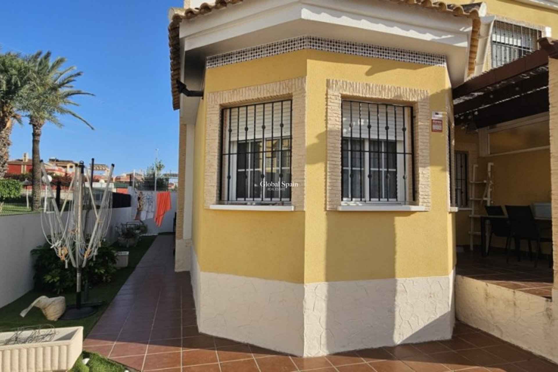Wederverkoop - VILLA -
LO CRISPÍN - Inland