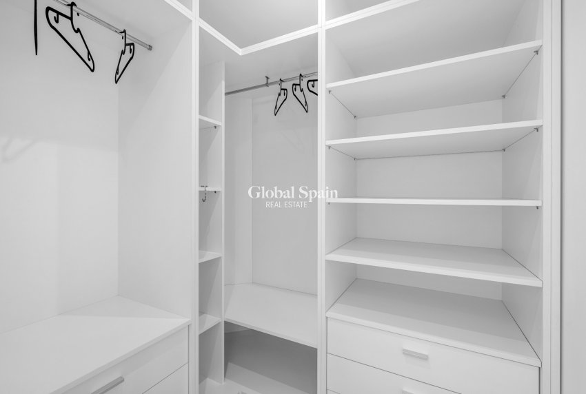 Wederverkoop - VILLA -
LOS ALCÁZARES - Bahia Bella