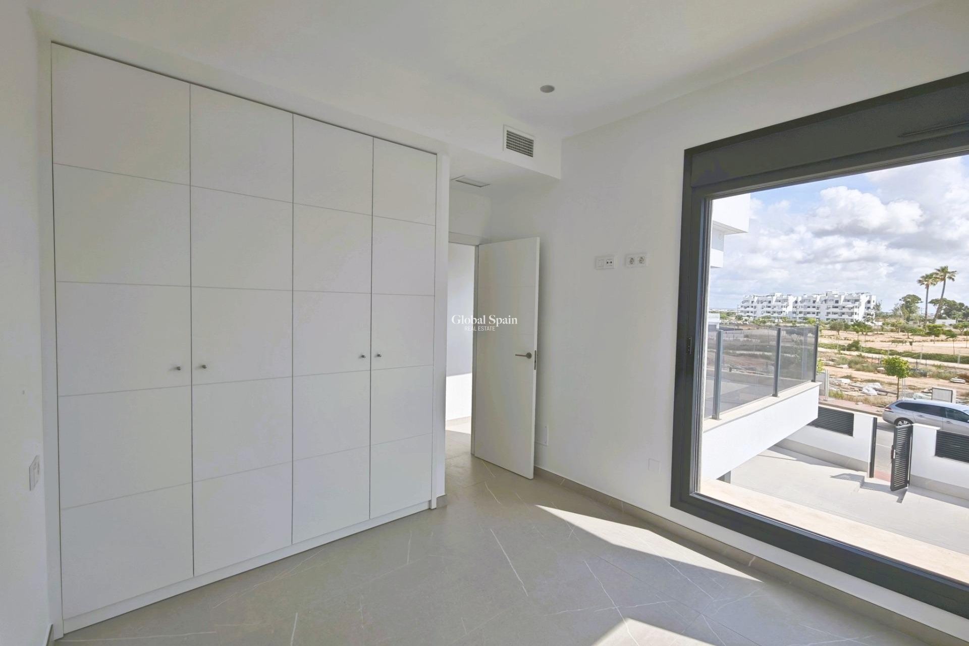 Wederverkoop - VILLA -
LOS ALCÁZARES - Dolores De Pacheco-santa Rosalía