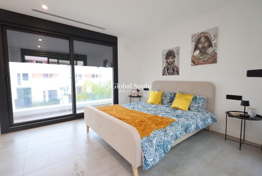 Wederverkoop - VILLA -
LOS ALCÁZARES