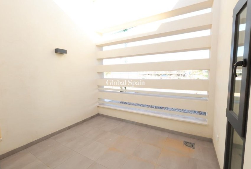 Wederverkoop - VILLA -
LOS ALCÁZARES