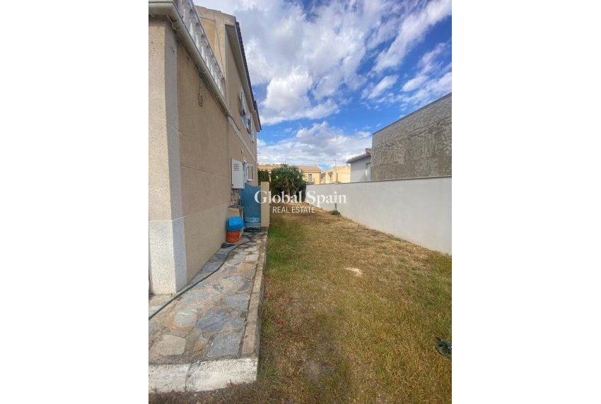 Wederverkoop - VILLA -
LOS BALCONES - LOS ALTOS - Costa Blanca