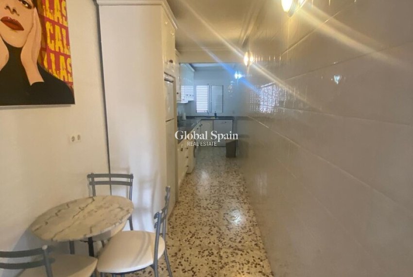 Wederverkoop - VILLA -
LOS BALCONES - LOS ALTOS - Costa Blanca