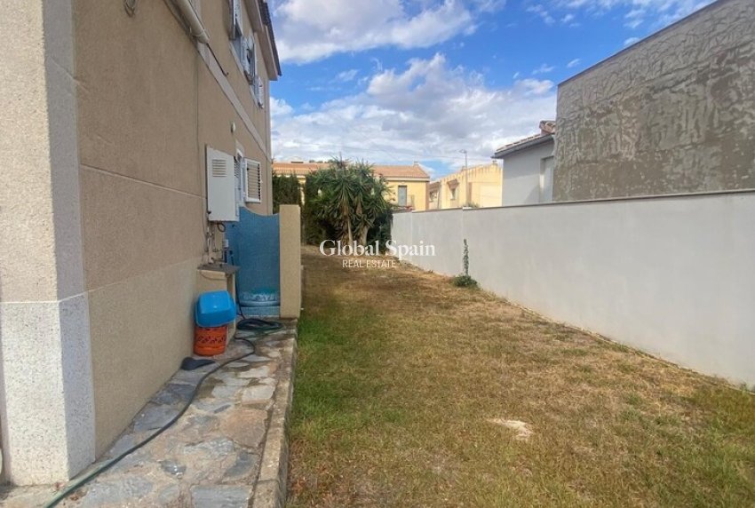 Wederverkoop - VILLA -
LOS BALCONES - LOS ALTOS - Costa Blanca