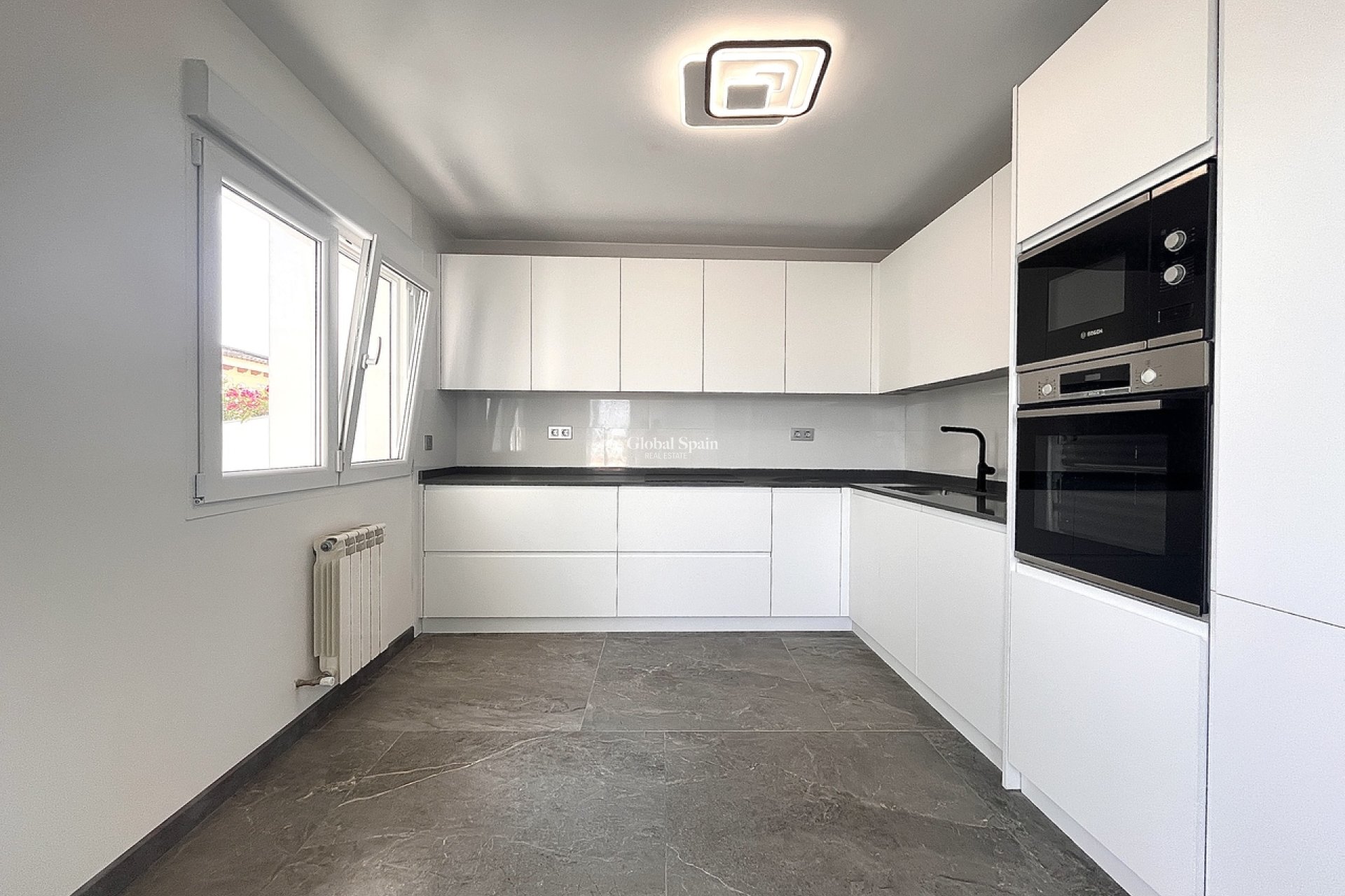 Wederverkoop - VILLA -
LOS BALCONES - LOS ALTOS - Costa Blanca