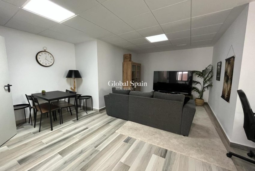 Wederverkoop - VILLA -
LOS BALCONES - LOS ALTOS - Costa Blanca