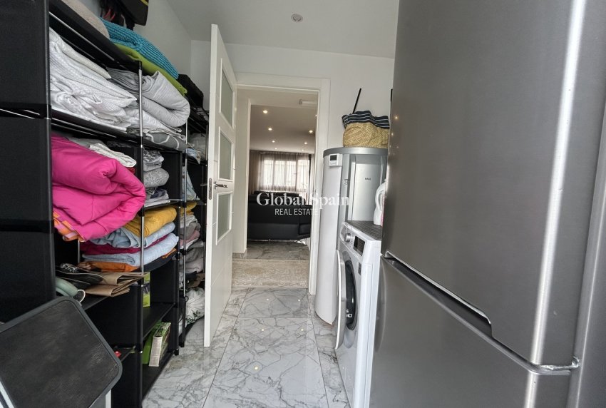 Wederverkoop - VILLA -
LOS BALCONES - LOS ALTOS - Costa Blanca