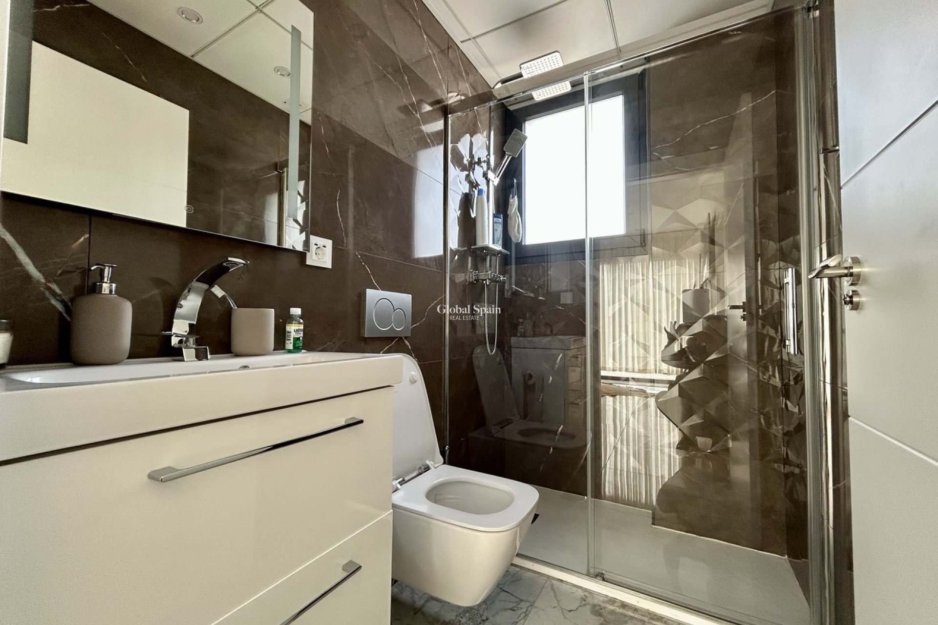 Wederverkoop - VILLA -
LOS BALCONES - LOS ALTOS - Costa Blanca