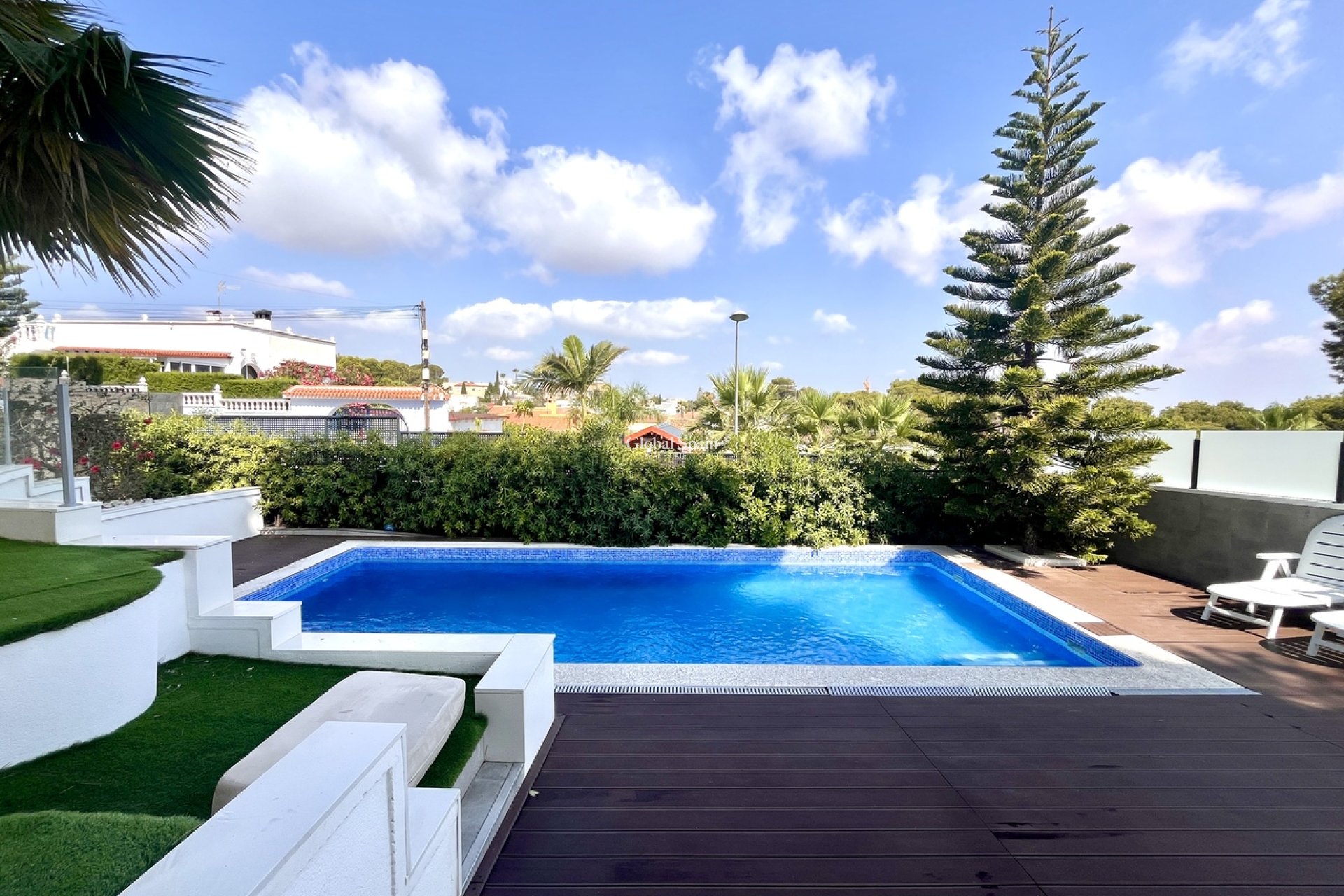 Wederverkoop - VILLA -
LOS BALCONES - LOS ALTOS - Costa Blanca