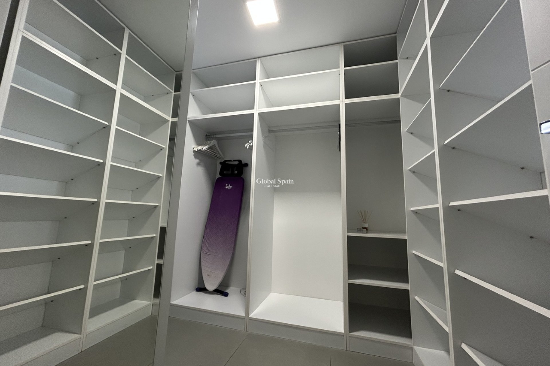 Wederverkoop - VILLA -
LOS BALCONES - LOS ALTOS - Costa Blanca