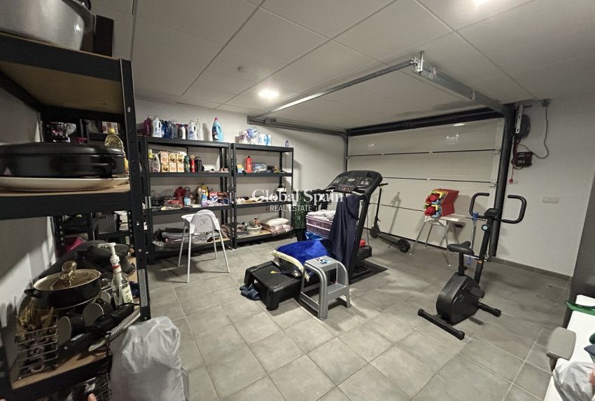 Wederverkoop - VILLA -
LOS BALCONES - LOS ALTOS - Costa Blanca