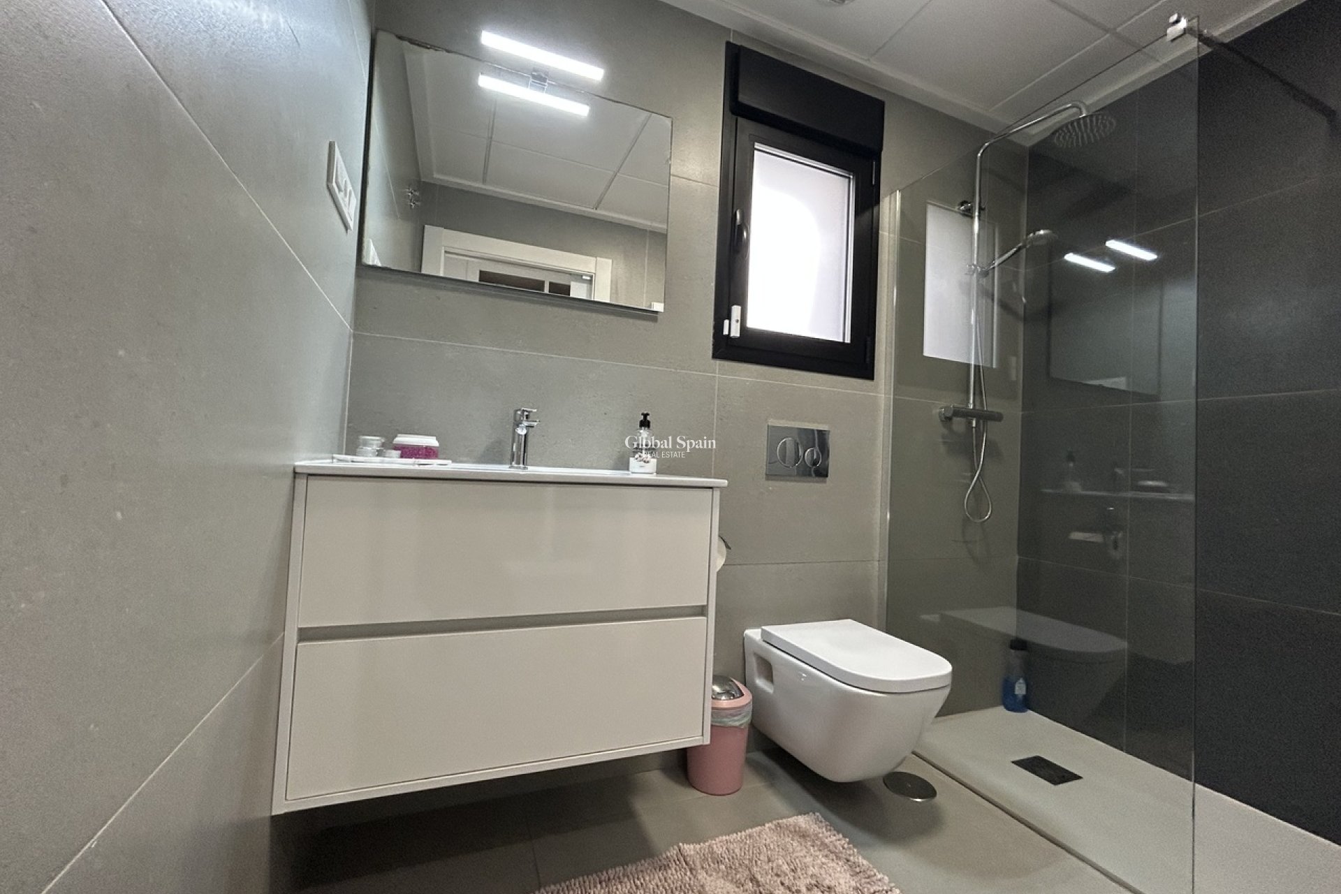 Wederverkoop - VILLA -
LOS BALCONES - LOS ALTOS - Costa Blanca