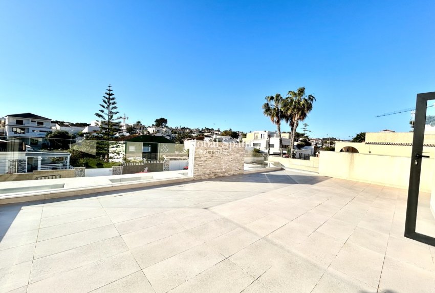 Wederverkoop - VILLA -
LOS BALCONES - LOS ALTOS - Costa Blanca