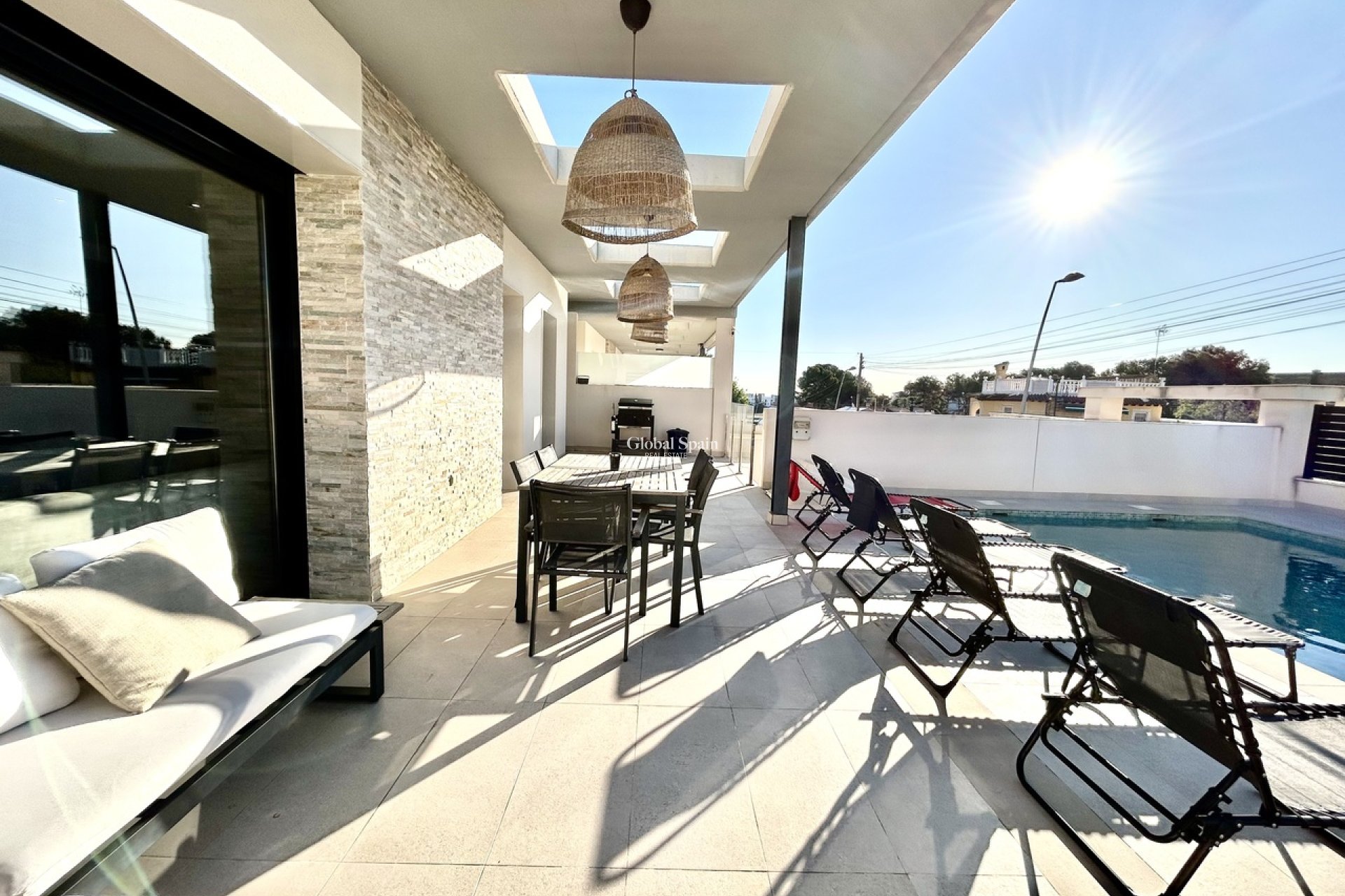 Wederverkoop - VILLA -
LOS BALCONES - LOS ALTOS - Costa Blanca