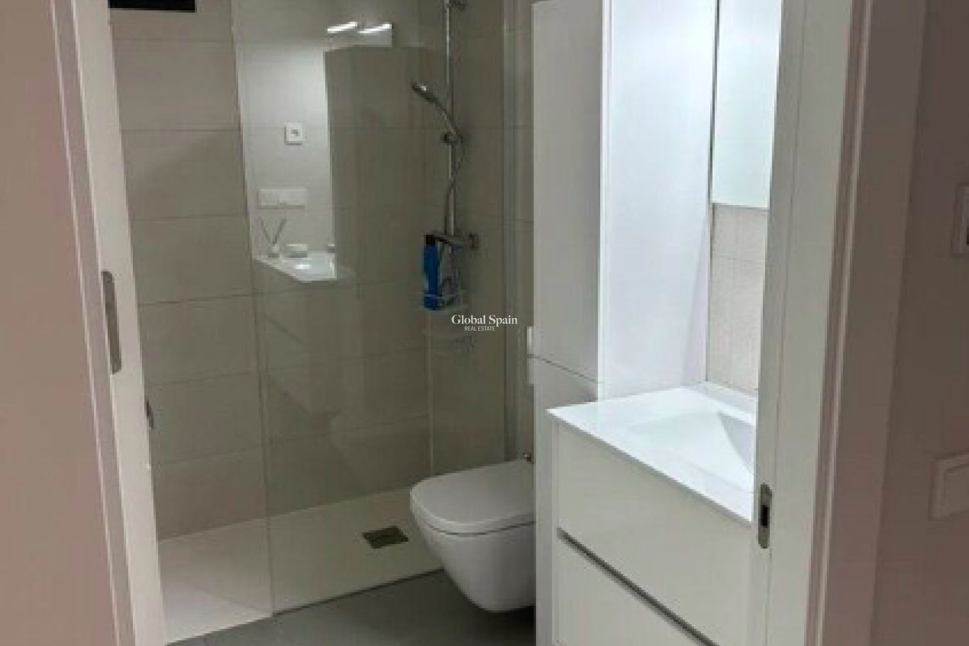 Wederverkoop - VILLA -
LOS BALCONES - LOS ALTOS - Costa Blanca
