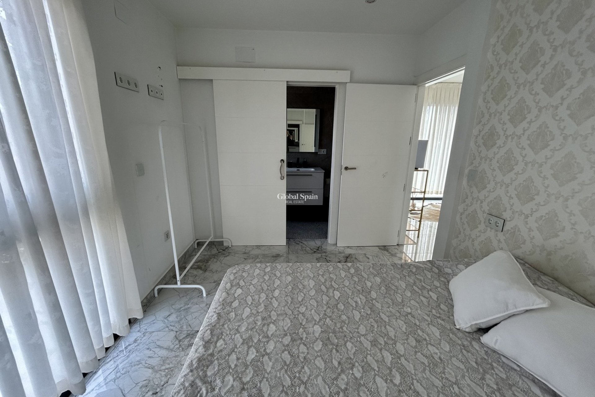 Wederverkoop - VILLA -
LOS BALCONES - LOS ALTOS - Costa Blanca