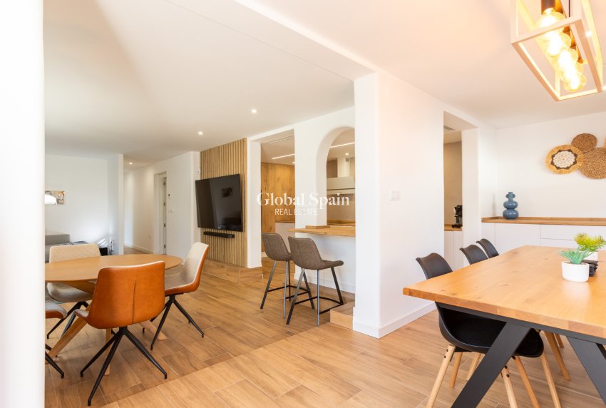 Wederverkoop - VILLA -
LOS BALCONES - LOS ALTOS - Costa Blanca