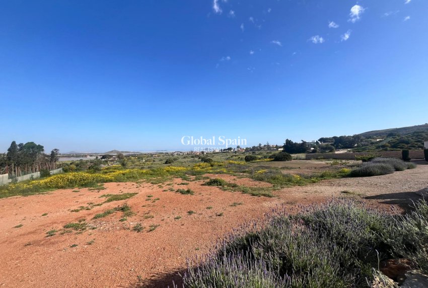 Wederverkoop - VILLA -
LOS BELONES - Inland