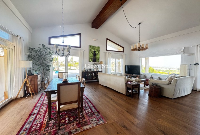 Wederverkoop - VILLA -
LOS BELONES - Inland