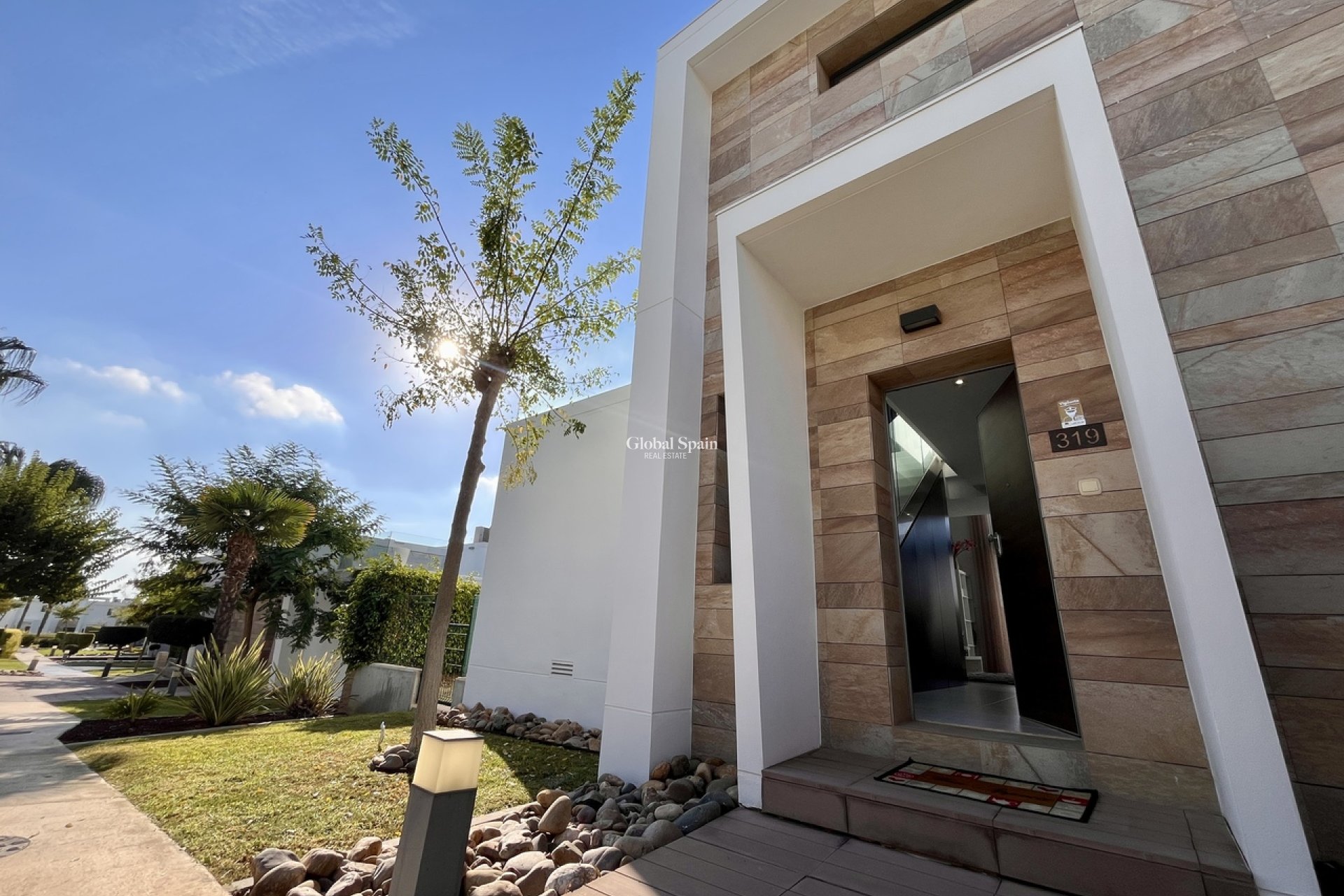 Wederverkoop - VILLA -
LOS DOLSES - Inland