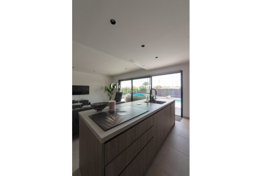 Wederverkoop - VILLA -
LOS MONTESINOS - Costa Blanca