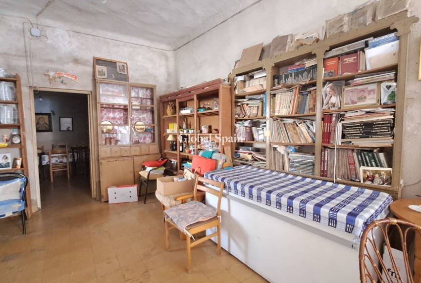 Wederverkoop - VILLA -
LOS MONTESINOS - Costa Blanca