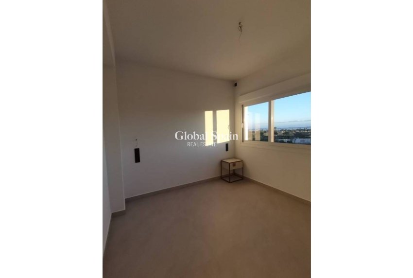 Wederverkoop - VILLA -
LOS MONTESINOS - Costa Blanca