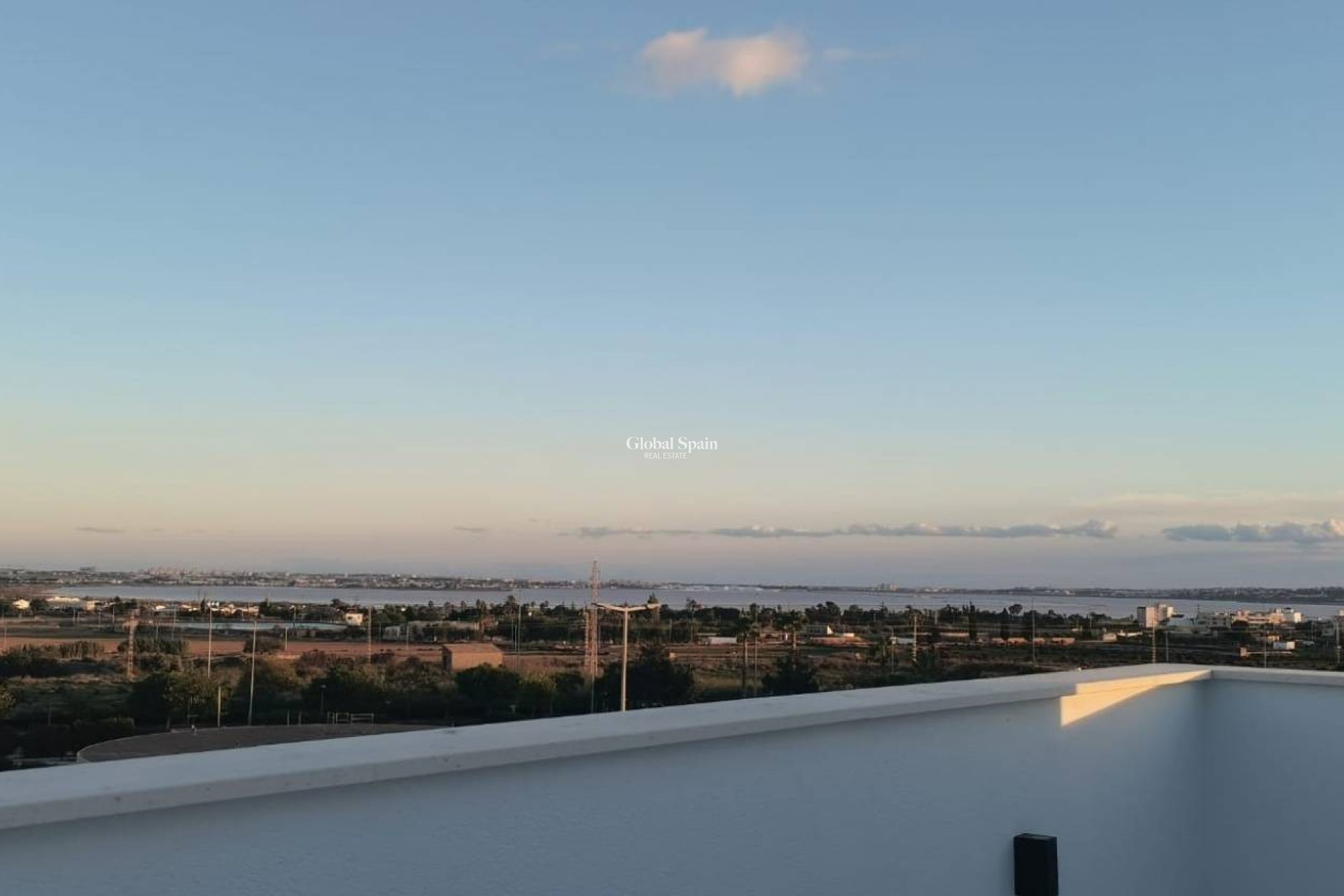 Wederverkoop - VILLA -
LOS MONTESINOS - Costa Blanca