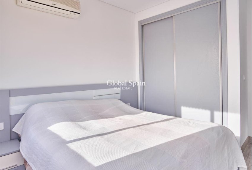 Wederverkoop - VILLA -
LOS MONTESINOS - Costa Blanca