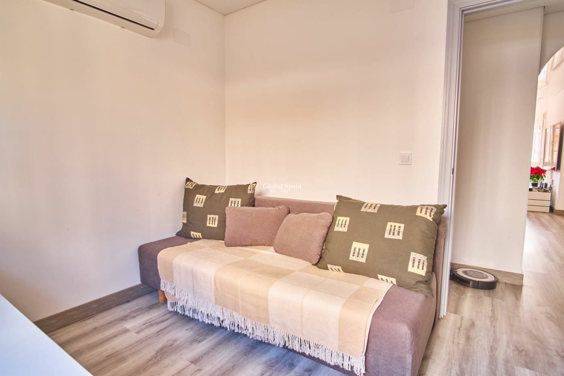 Wederverkoop - VILLA -
LOS MONTESINOS - Costa Blanca