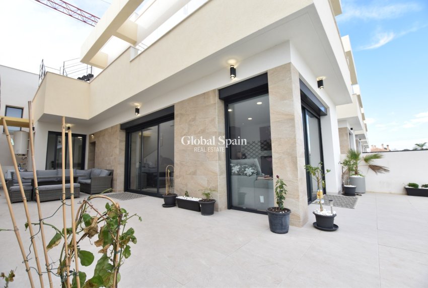 Wederverkoop - VILLA -
LOS MONTESINOS - Costa Blanca