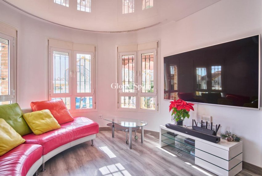 Wederverkoop - VILLA -
LOS MONTESINOS - Costa Blanca