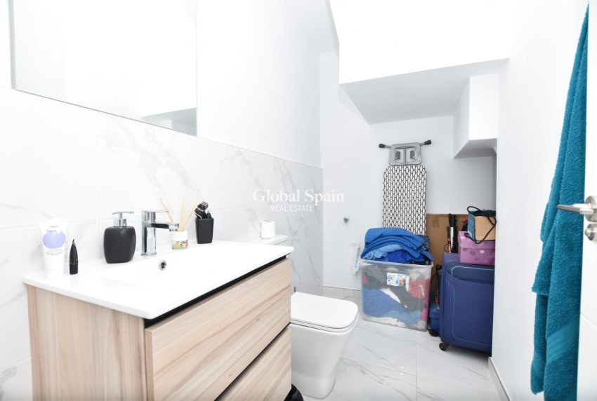 Wederverkoop - VILLA -
LOS MONTESINOS - Costa Blanca