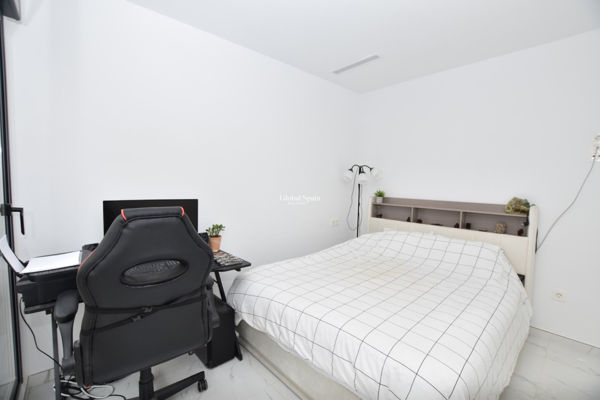 Wederverkoop - VILLA -
LOS MONTESINOS - Costa Blanca