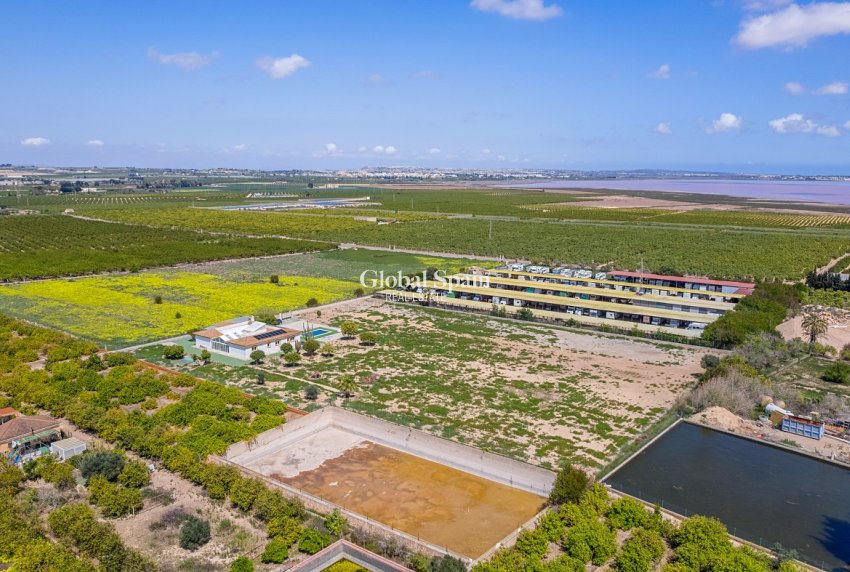 Wederverkoop - VILLA -
LOS MONTESINOS - Costa Blanca