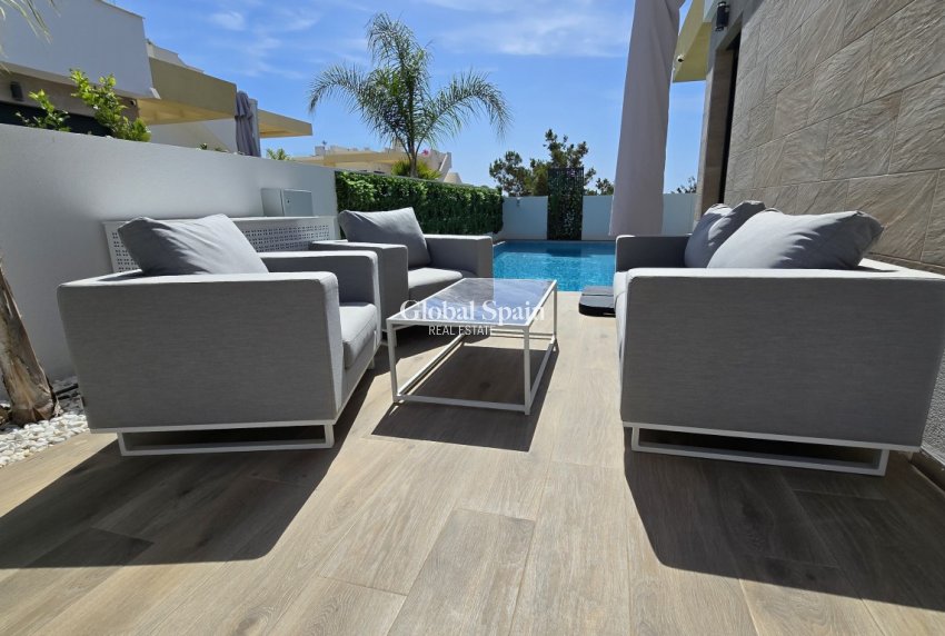 Wederverkoop - VILLA -
LOS MONTESINOS - Costa Blanca