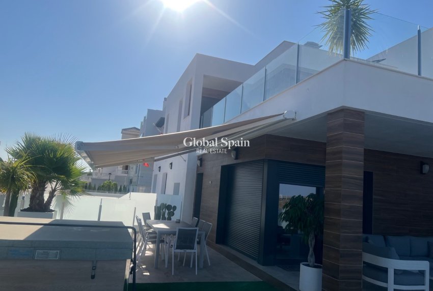 Wederverkoop - VILLA -
LOS MONTESINOS - Costa Blanca