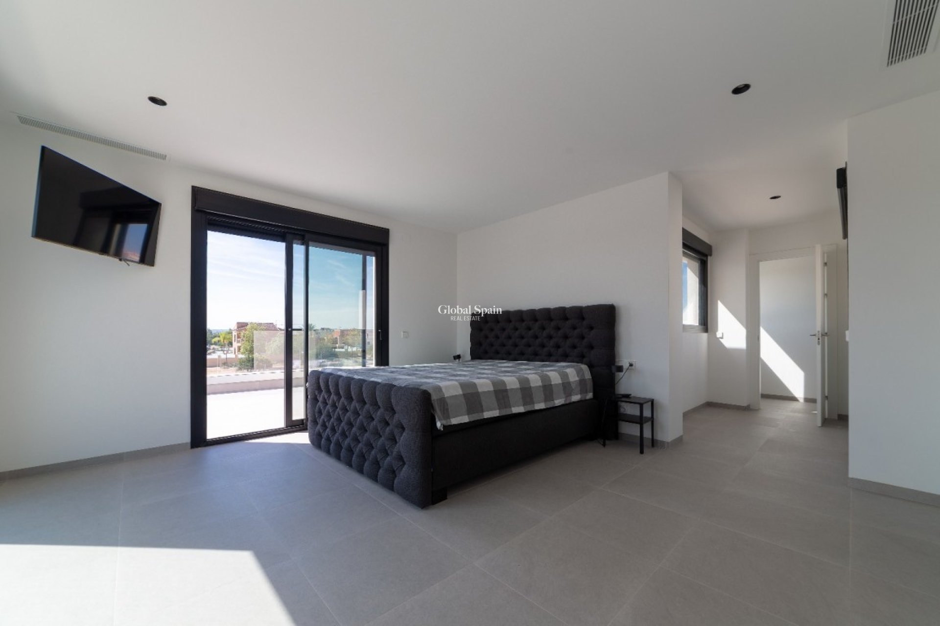Wederverkoop - VILLA -
LOS MONTESINOS - Costa Blanca