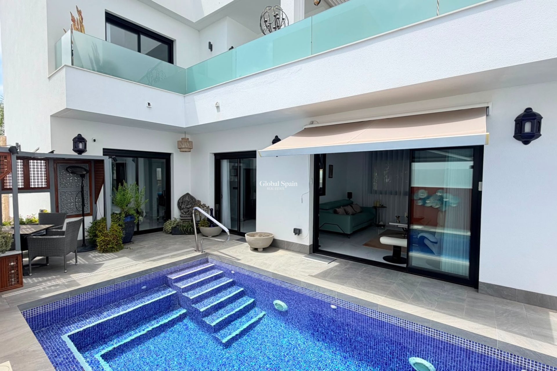 Wederverkoop - VILLA -
LOS MONTESINOS - Costa Blanca