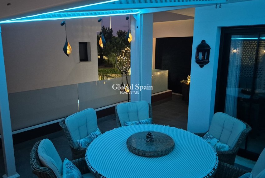 Wederverkoop - VILLA -
LOS MONTESINOS - Costa Blanca