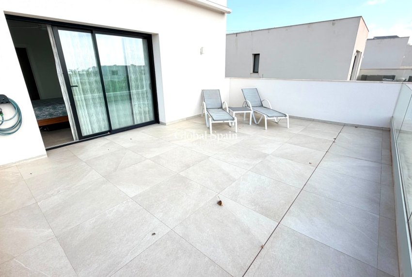 Wederverkoop - VILLA -
LOS MONTESINOS - Costa Blanca