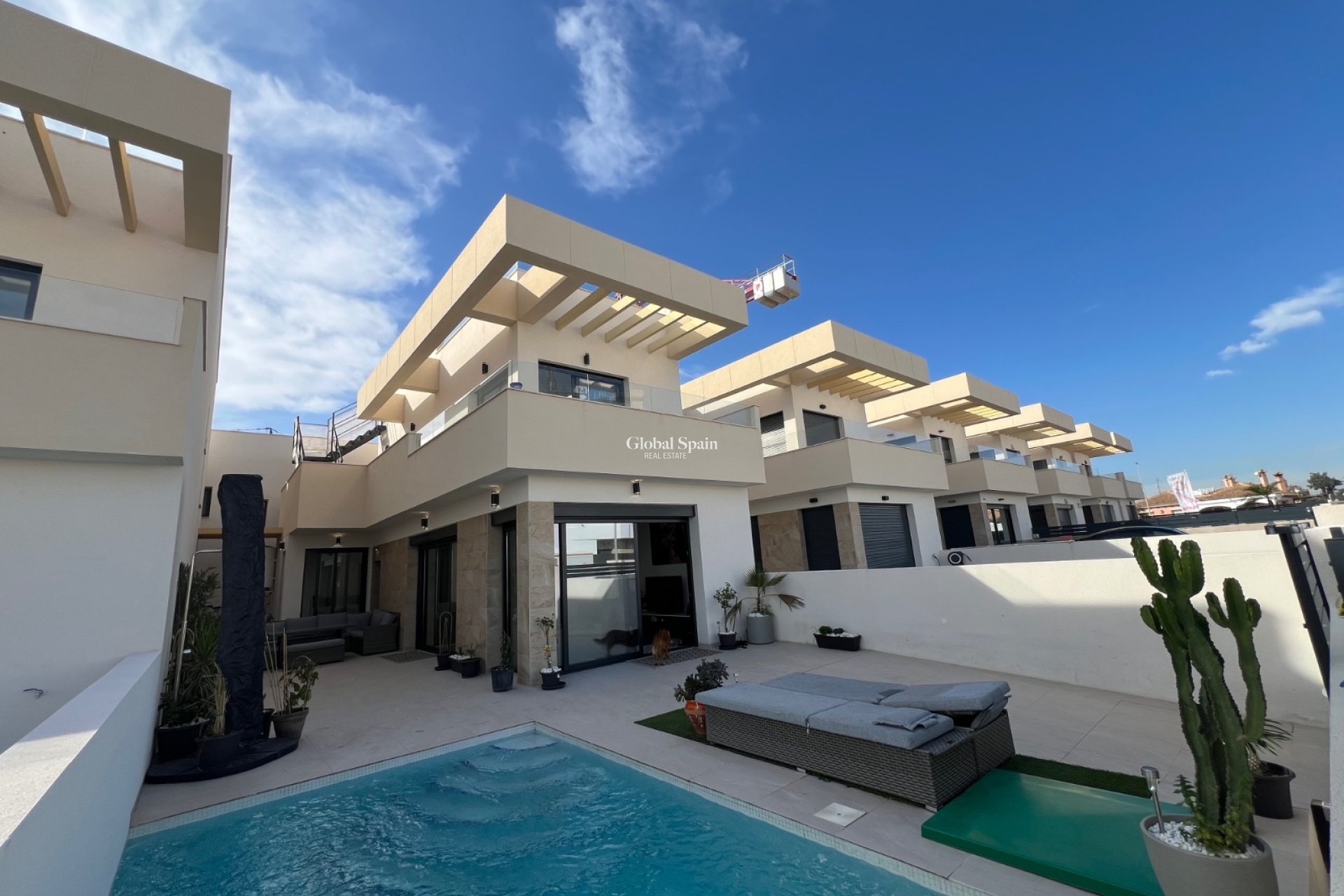 Wederverkoop - VILLA -
LOS MONTESINOS - Costa Blanca