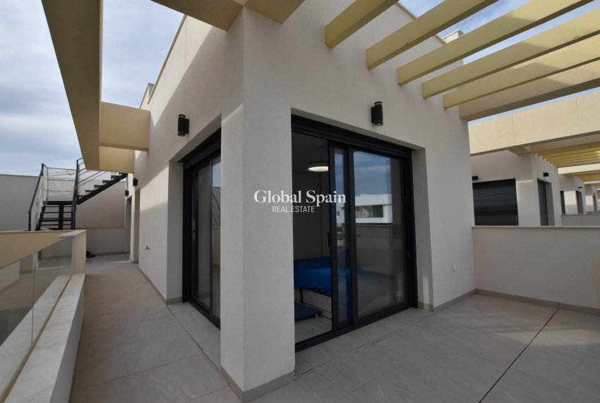 Wederverkoop - VILLA -
LOS MONTESINOS - Costa Blanca