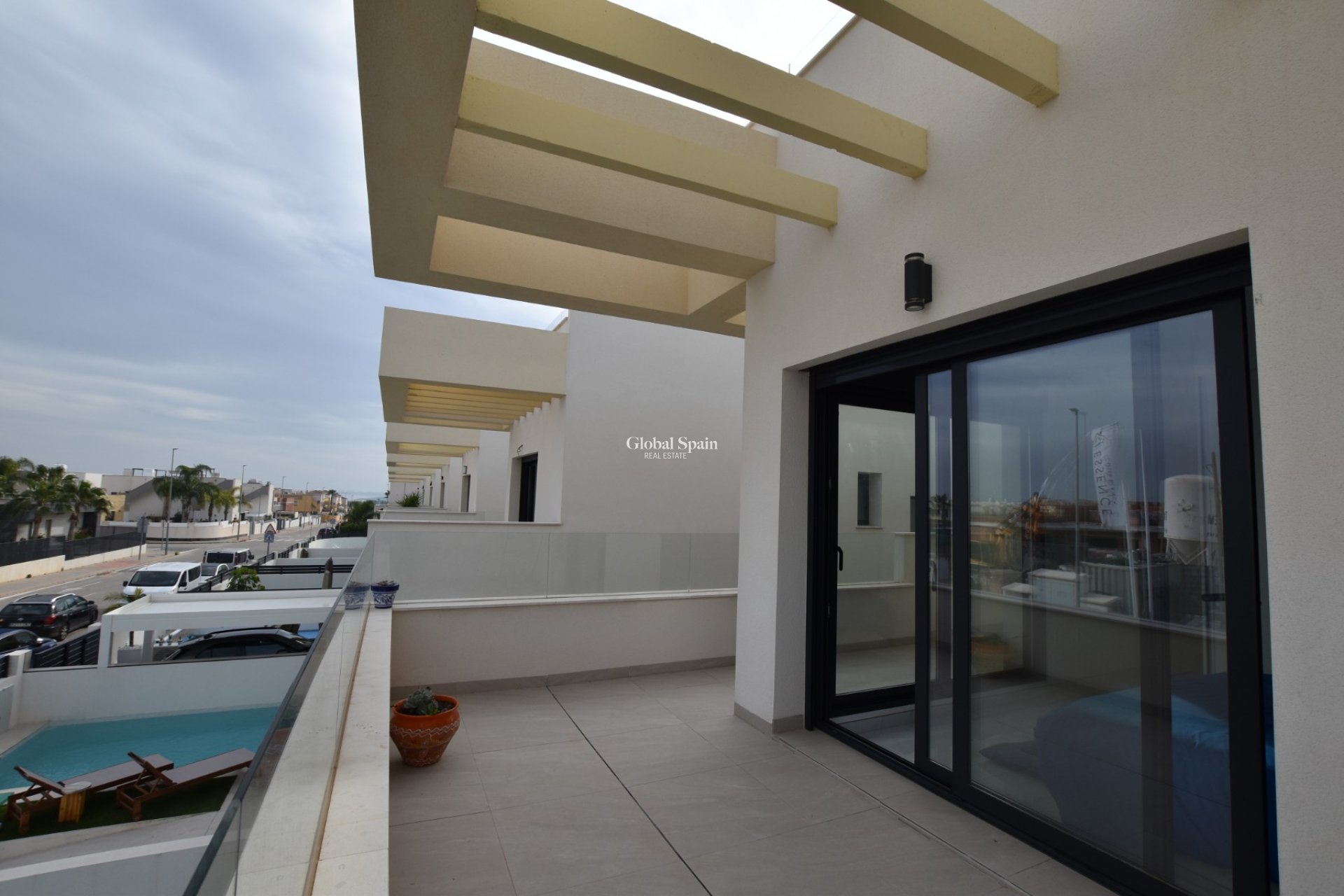Wederverkoop - VILLA -
LOS MONTESINOS - Costa Blanca