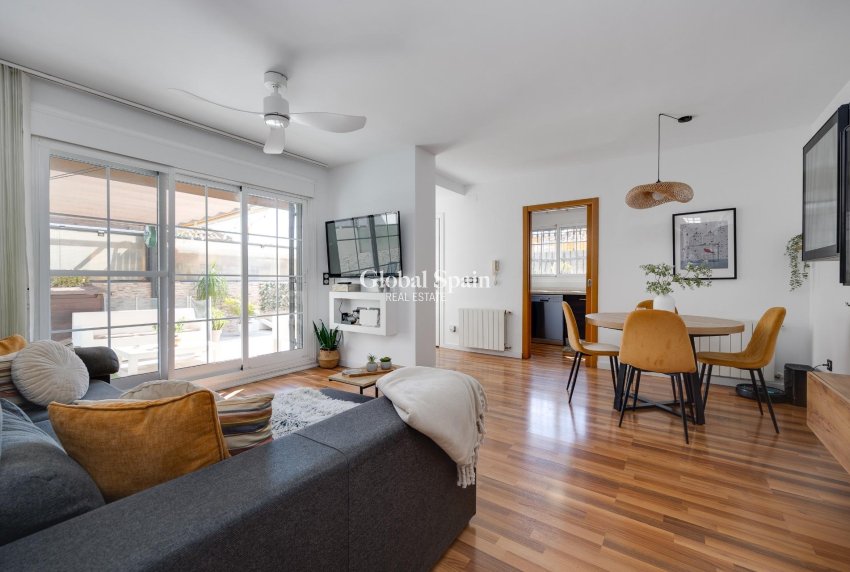 Wederverkoop - VILLA -
LOS MONTESINOS - La Herrada