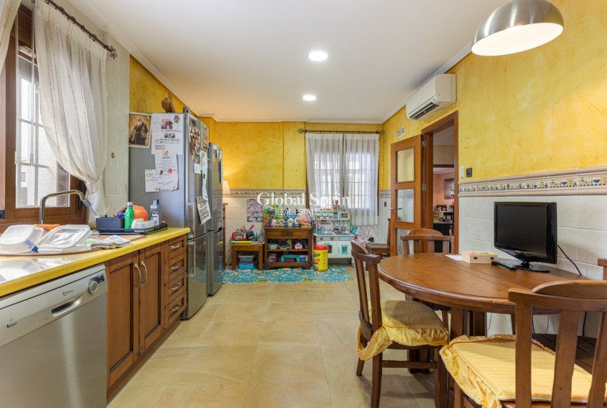 Wederverkoop - Villa -
LOS MONTESINOS - La Herrada