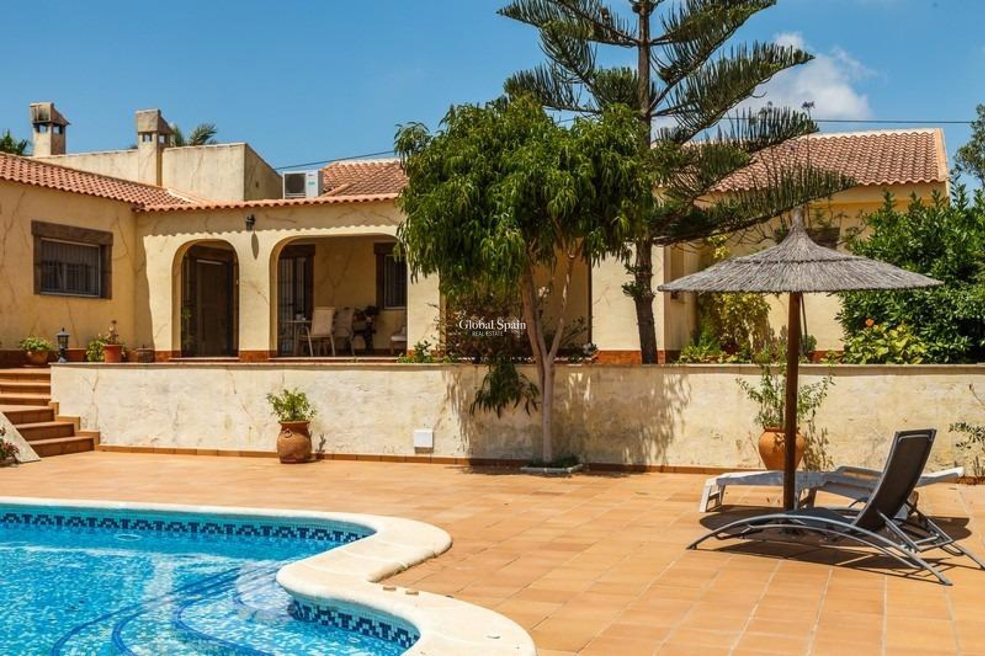 Wederverkoop - VILLA -
LOS MONTESINOS - Montesinos  Los