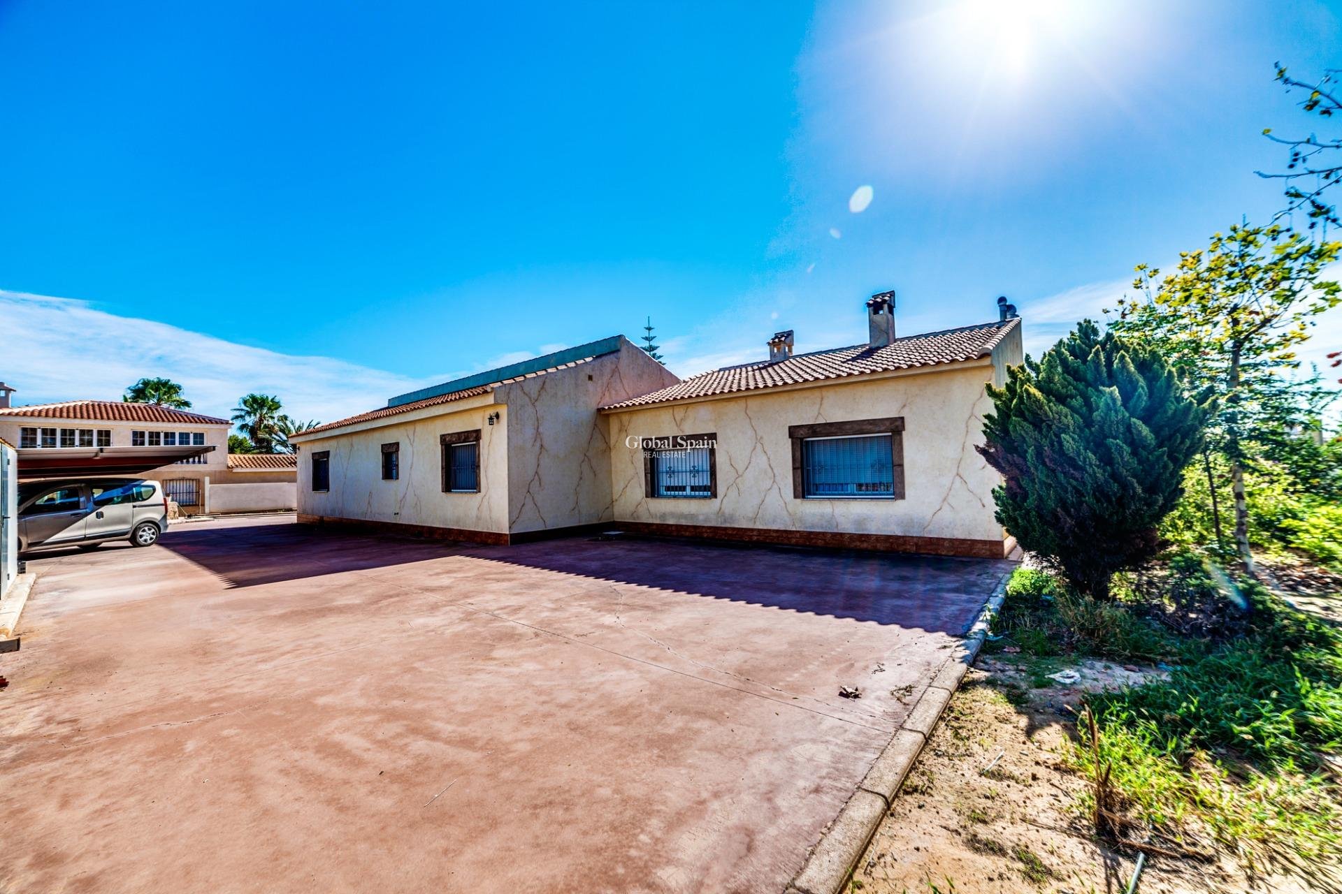 Wederverkoop - VILLA -
LOS MONTESINOS - Montesinos  Los